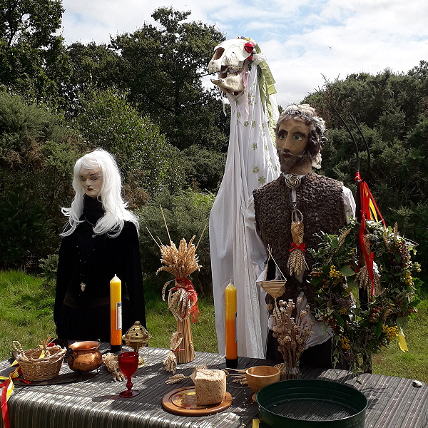 The Lammas altar with (left to right) Hazel as the Lady of Norfolk, the Ickeny and Flint, as Lord of Norfolk.